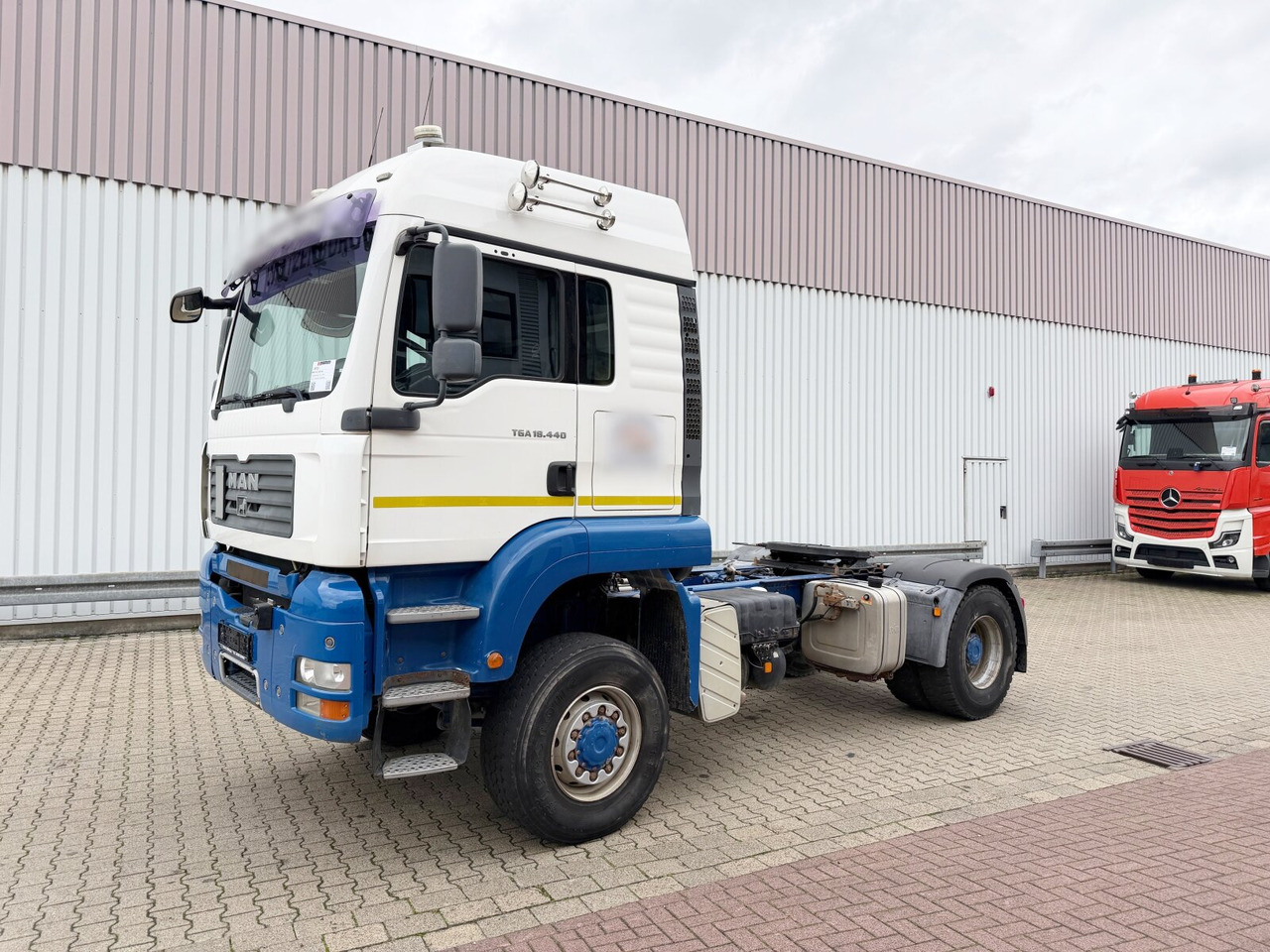 MAN TGA 18.440 4x4 BL TGA 18.440 4x4 BL, Hydraulik - Tegljač: slika 1 MAN TGA 18.440 4x4 BL TGA 18.440 4x4 BL, Hydraulik - Tegljač: slika 1