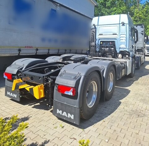 MAN TGS 33.520 6x4 BL SA TGS 33.520 6x4 BL SA, Retarder, LED, Navi, Nebenantrieb - Tegljač: slika 3 MAN TGS 33.520 6x4 BL SA TGS 33.520 6x4 BL SA, Retarder, LED, Navi, Nebenantrieb - Tegljač: slika 3