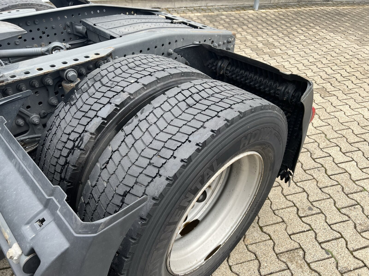 Mercedes-Benz Actros 1842 LS 4x2 Actros 1842 LS 4x2, 6x VORHANDEN - Tegljač: slika 2 Mercedes-Benz Actros 1842 LS 4x2 Actros 1842 LS 4x2, 6x VORHANDEN - Tegljač: slika 2