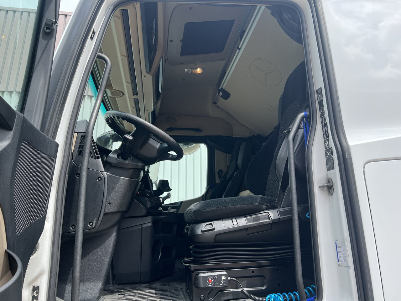 Mercedes-Benz Actros 1843 LS 4x2 Actros 1843 LS 4x2, Retarder - Tegljač: slika 3 Mercedes-Benz Actros 1843 LS 4x2 Actros 1843 LS 4x2, Retarder - Tegljač: slika 3