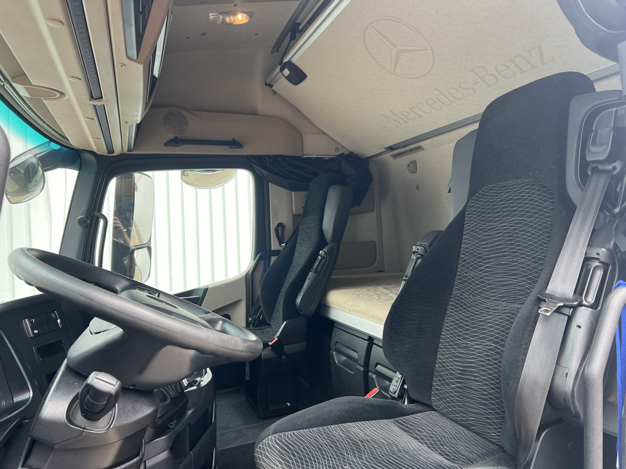 Mercedes-Benz Actros 1843 LS 4x2 Actros 1843 LS 4x2, Retarder - Tegljač: slika 4 Mercedes-Benz Actros 1843 LS 4x2 Actros 1843 LS 4x2, Retarder - Tegljač: slika 4