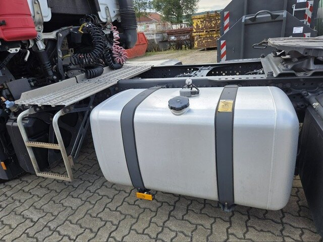 Mercedes-Benz Actros 1846 LS 4x2 Actros 1846 LS 4x2 MultimediaCockpit, StreamSpace, ADR - Tegljač: slika 2 Mercedes-Benz Actros 1846 LS 4x2 Actros 1846 LS 4x2 MultimediaCockpit, StreamSpace, ADR - Tegljač: slika 2