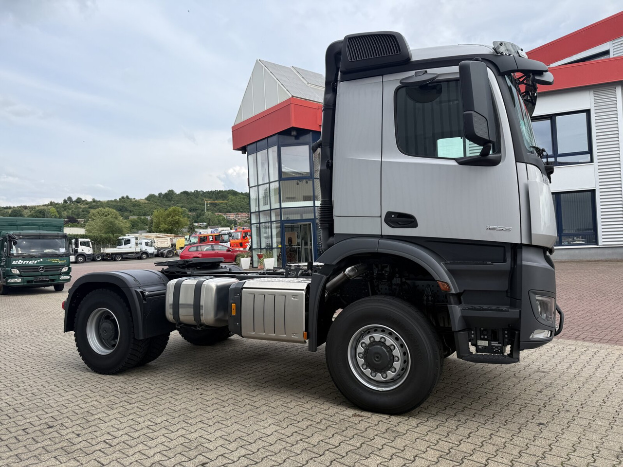 Novu Tegljač Mercedes-Benz Arocs 1853 AS 4x4 Arocs 1853 AS 4x4, Retarder, MultimediaCockpit, Navi: slika 11