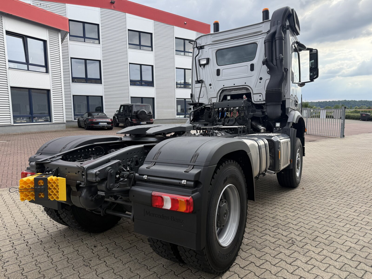 Novu Tegljač Mercedes-Benz Arocs 1853 AS 4x4 Arocs 1853 AS 4x4, Retarder, MultimediaCockpit, Navi: slika 12