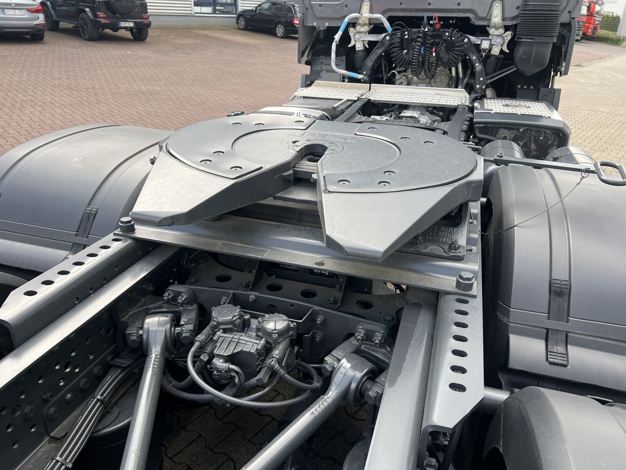 Mercedes-Benz Arocs 2653 LS 6x4 Arocs 2653 LS 6x4, Retarder, MirrorCam, MultimediaCockpit, Navi, LED - Tegljač: slika 4 Mercedes-Benz Arocs 2653 LS 6x4 Arocs 2653 LS 6x4, Retarder, MirrorCam, MultimediaCockpit, Navi, LED - Tegljač: slika 4