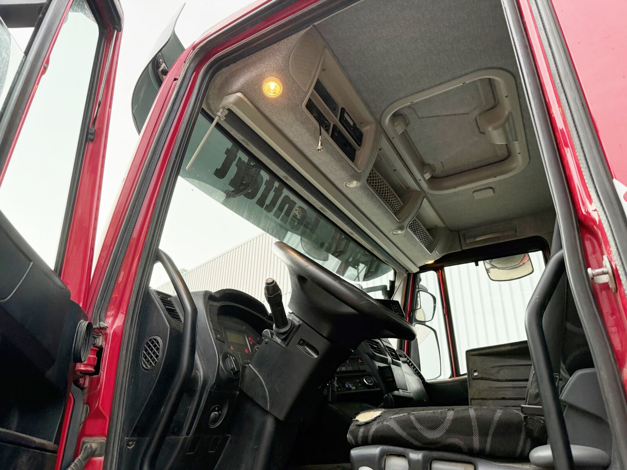 Trakker AD260T45 6x4 Trakker AD260T45 6x4, Bordmatik - Istovarivač: slika 2 Trakker AD260T45 6x4 Trakker AD260T45 6x4, Bordmatik - Istovarivač: slika 2