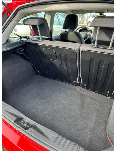 Ford Fiesta TDCi 1.4 + AIRCO + CARPLAY + REAR CAMERA + 194.511 KM - Hečbek: slika 4 Ford Fiesta TDCi 1.4 + AIRCO + CARPLAY + REAR CAMERA + 194.511 KM - Hečbek: slika 4