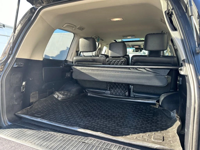 Toyota Land Cruiser V8 LAND CRUISER 200 V8 + CAMERA 360 + FRIDGE + DIESEL + ONLY EXPORT - SUV: slika 4 Toyota Land Cruiser V8 LAND CRUISER 200 V8 + CAMERA 360 + FRIDGE + DIESEL + ONLY EXPORT - SUV: slika 4