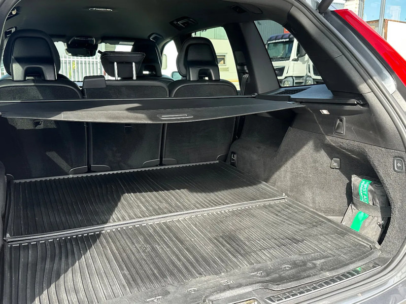 Volvo XC90 B5 AWD + R-DESIGN + FULL LEATHER + 360 CAMERA + NAVI + AHK + HARMAN KARDON - SUV: slika 4 Volvo XC90 B5 AWD + R-DESIGN + FULL LEATHER + 360 CAMERA + NAVI + AHK + HARMAN KARDON - SUV: slika 4