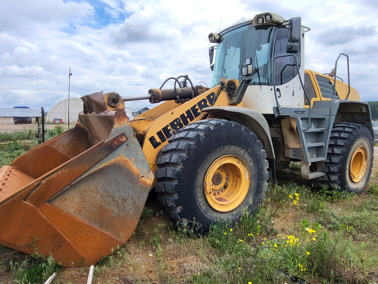 LIEBHERR L566 - Utovarivač točkaš: slika 1 LIEBHERR L566 - Utovarivač točkaš: slika 1