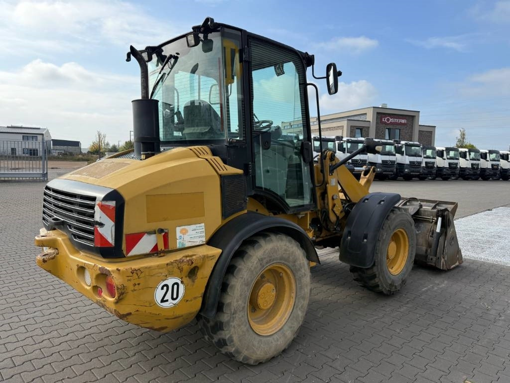 CAT 908 H - Utovarivač točkaš: slika 2 CAT 908 H - Utovarivač točkaš: slika 2