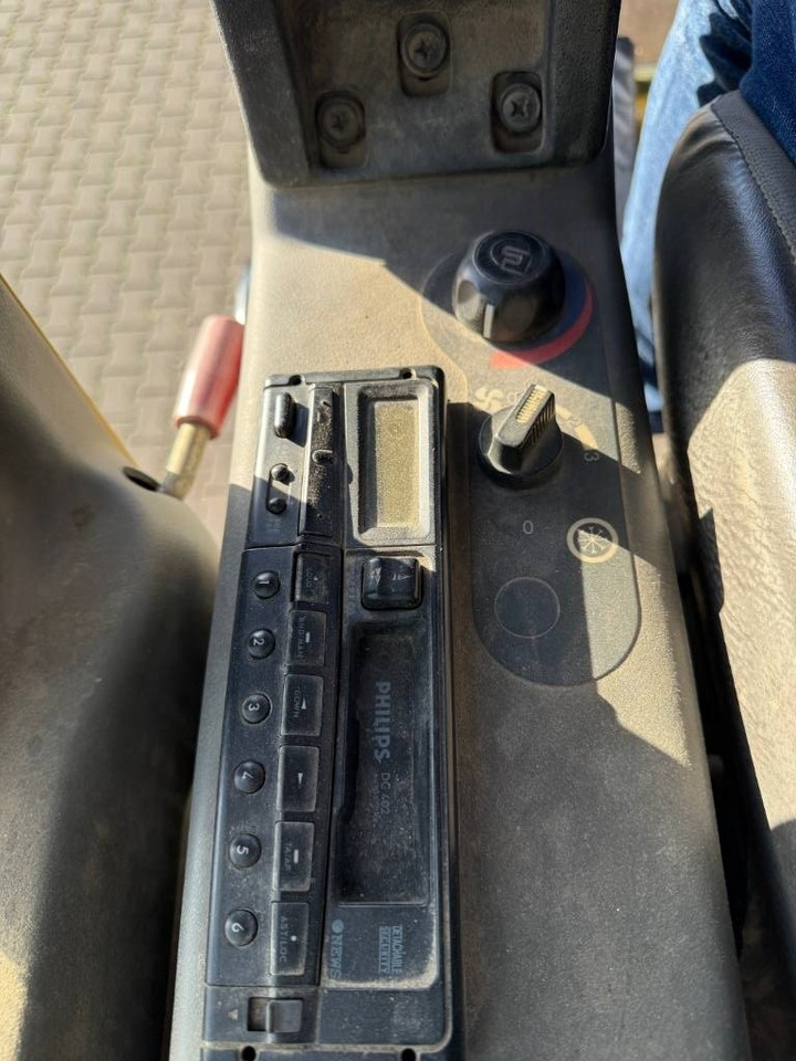 Bager točkaš Komatsu PW 110: slika 26 Bager točkaš Komatsu PW 110: slika 26