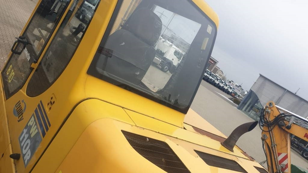 Bager točkaš Komatsu PW 110: slika 34 Bager točkaš Komatsu PW 110: slika 34