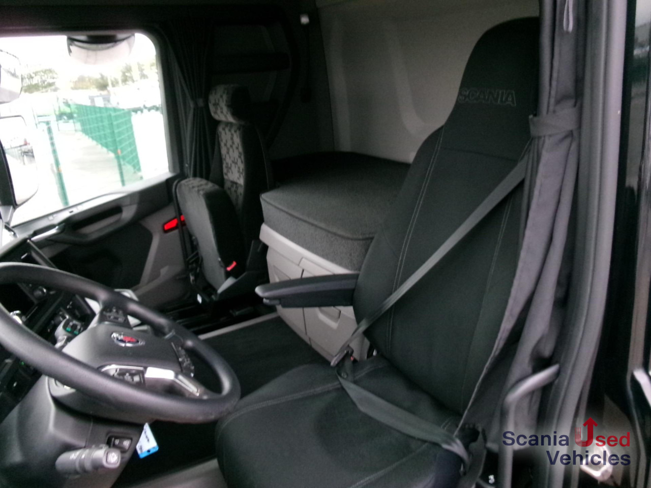 SCANIA R 450 A4x2NA - Tegljač: slika 2 SCANIA R 450 A4x2NA - Tegljač: slika 2