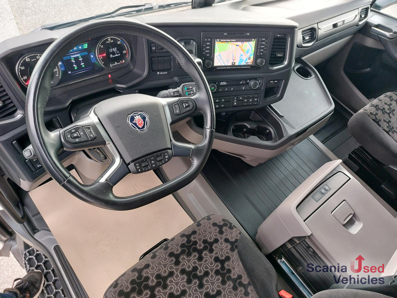 SCANIA R 460 A4x2NA,SUPER, 2 Kreis Hydraulik, NAVI, Stand - Tegljač: slika 5 SCANIA R 460 A4x2NA,SUPER, 2 Kreis Hydraulik, NAVI, Stand - Tegljač: slika 5