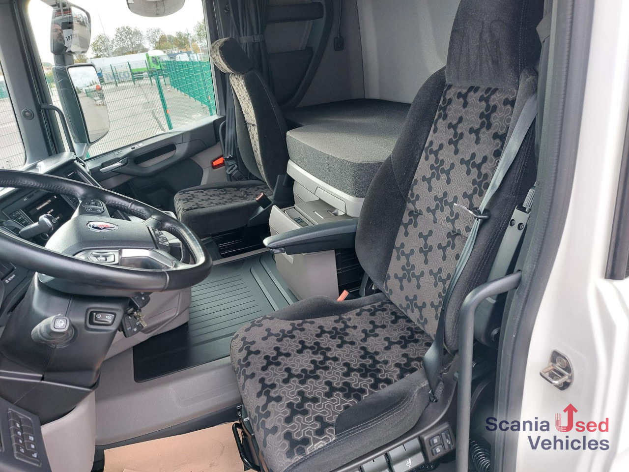 SCANIA R 460 A4x2NA, SUPER, NAVI, Standklima - Tegljač: slika 4 SCANIA R 460 A4x2NA, SUPER, NAVI, Standklima - Tegljač: slika 4