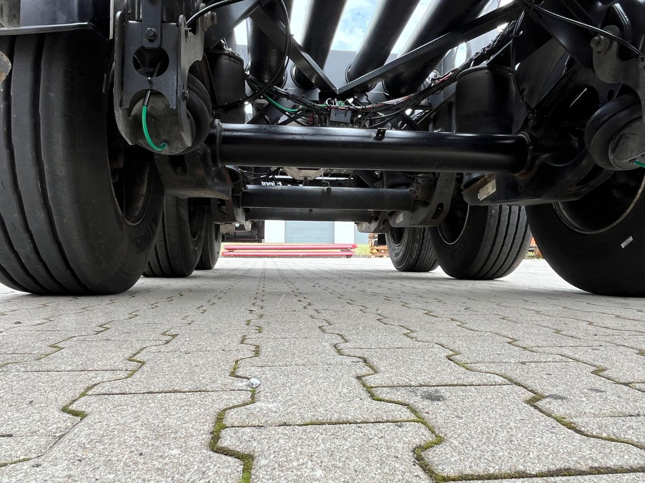 Poluprikolica za prevoz kontejnera/ Poluprikolica sa promenjivim sandukom Fliegl Tank Container Chassis 20ft ADR: slika 12 Poluprikolica za prevoz kontejnera/ Poluprikolica sa promenjivim sandukom Fliegl Tank Container Chassis 20ft ADR: slika 12