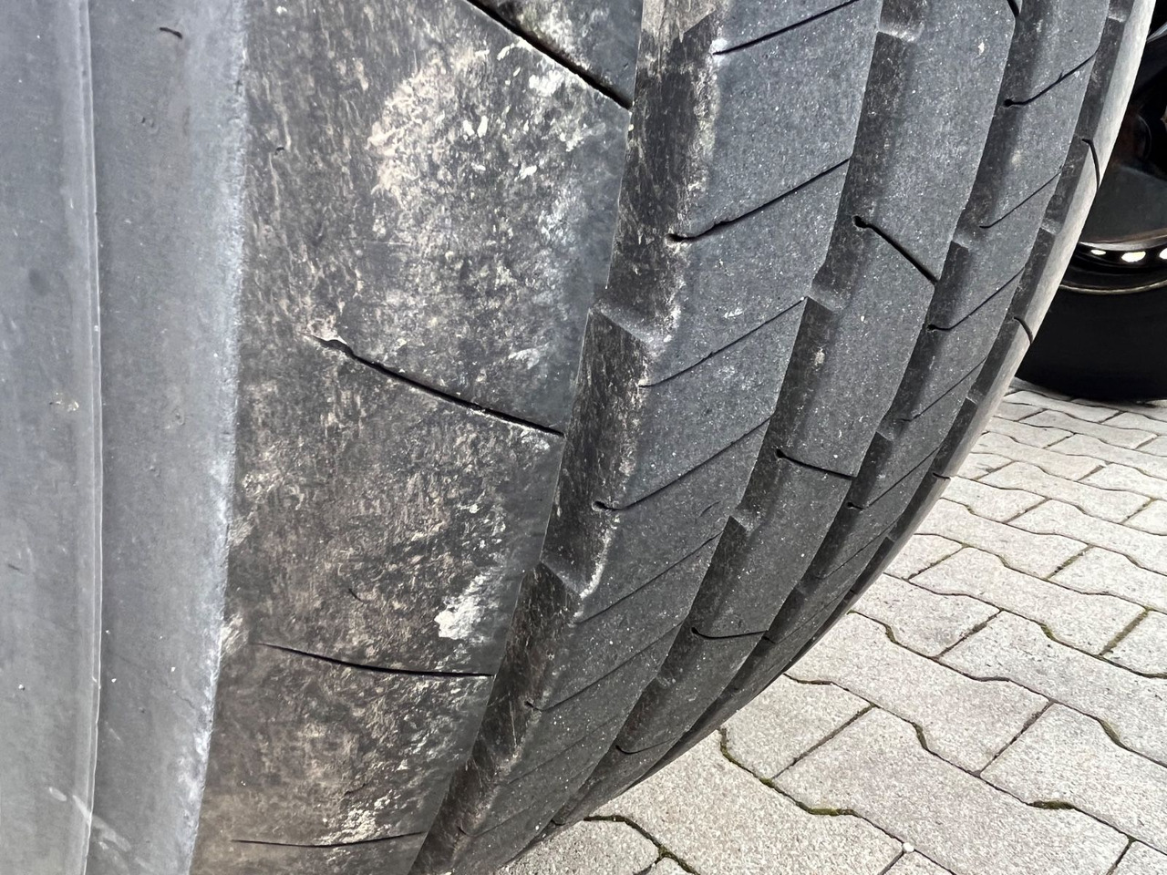 Poluprikolica za prevoz kontejnera/ Poluprikolica sa promenjivim sandukom Fliegl Tank Container Chassis 20ft ADR: slika 14 Poluprikolica za prevoz kontejnera/ Poluprikolica sa promenjivim sandukom Fliegl Tank Container Chassis 20ft ADR: slika 14