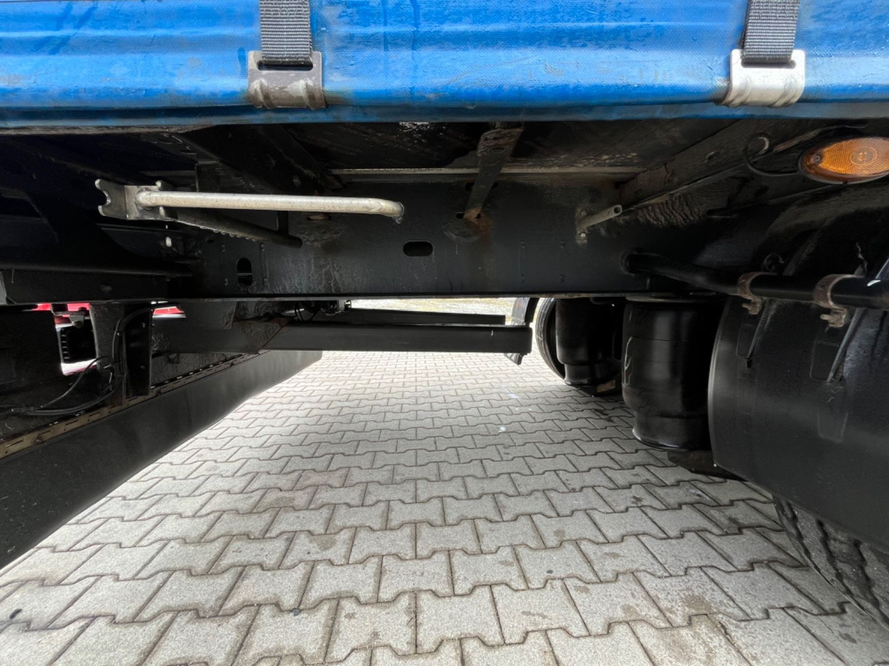 Poluprikolica sa ceradom Schwarzmüller S1 Pritsche Plane Mega Stapleraufnahme Jumbo: slika 12 Poluprikolica sa ceradom Schwarzmüller S1 Pritsche Plane Mega Stapleraufnahme Jumbo: slika 12