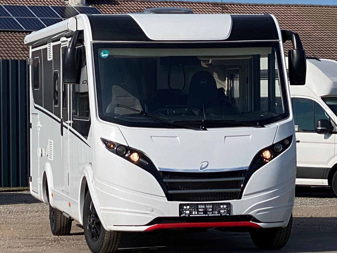 Dethleffs Globebus I 6,Ländbetten, Hubbett,4 personen - Integrisani kamper: slika 1 Dethleffs Globebus I 6,Ländbetten, Hubbett,4 personen - Integrisani kamper: slika 1