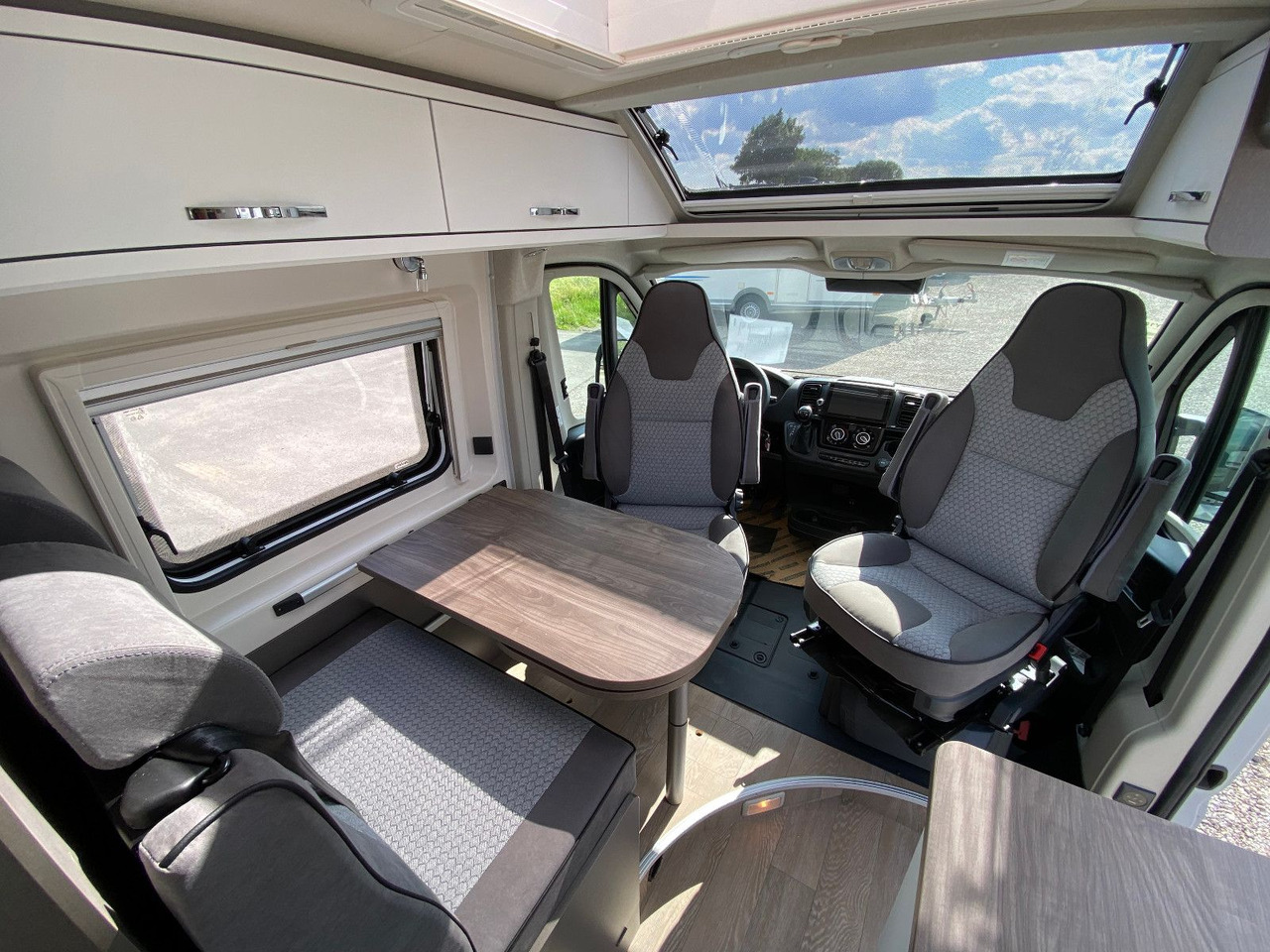 Kamp kombi Hobby Vantana De Luxe K60 FT *Markise*Navi*RFK*KLIMA: slika 10