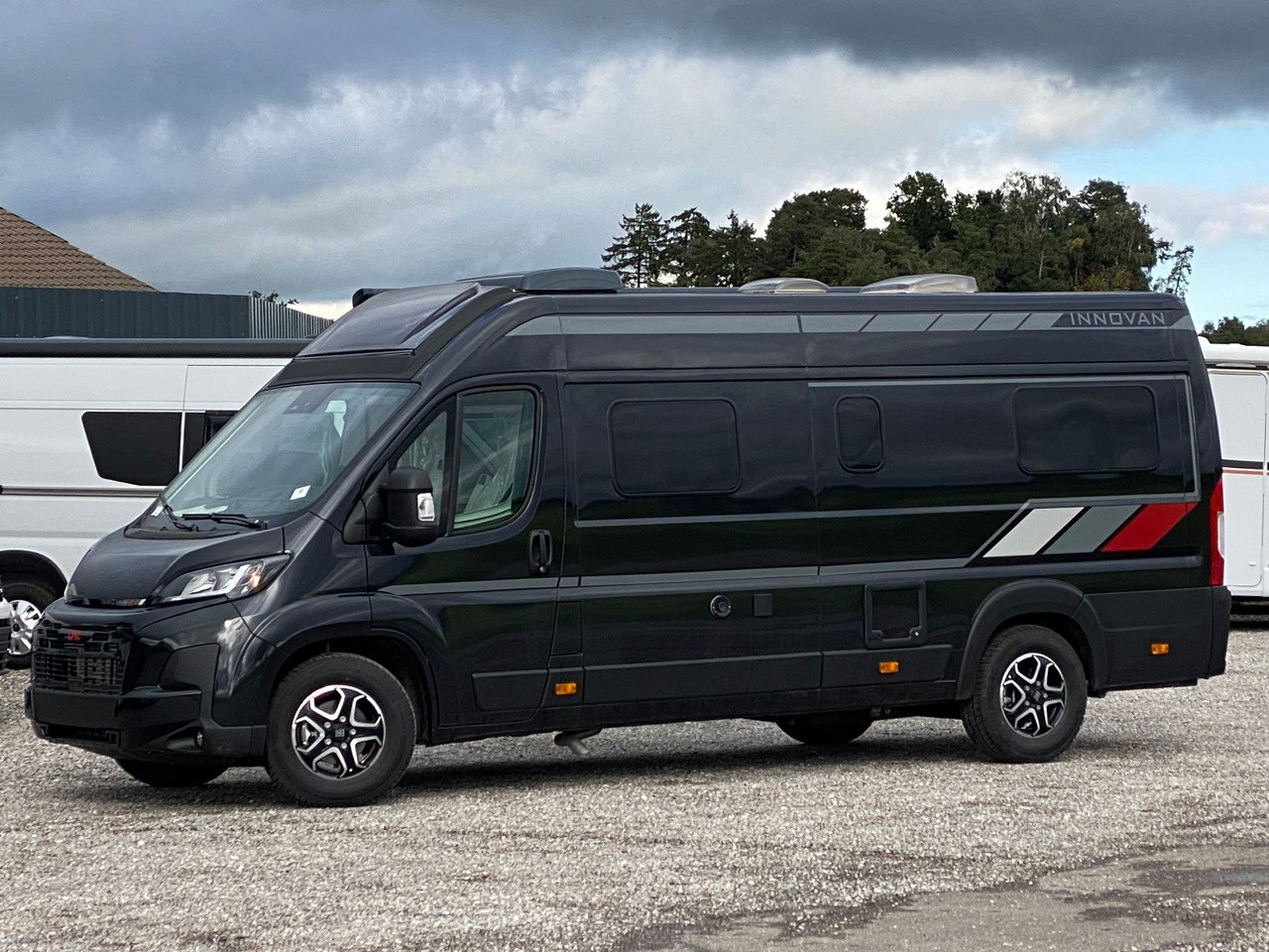 LMC Innovan 640 *2025* Automatik, Chassis Design... - Kamp kombi: slika 4 LMC Innovan 640 *2025* Automatik, Chassis Design... - Kamp kombi: slika 4