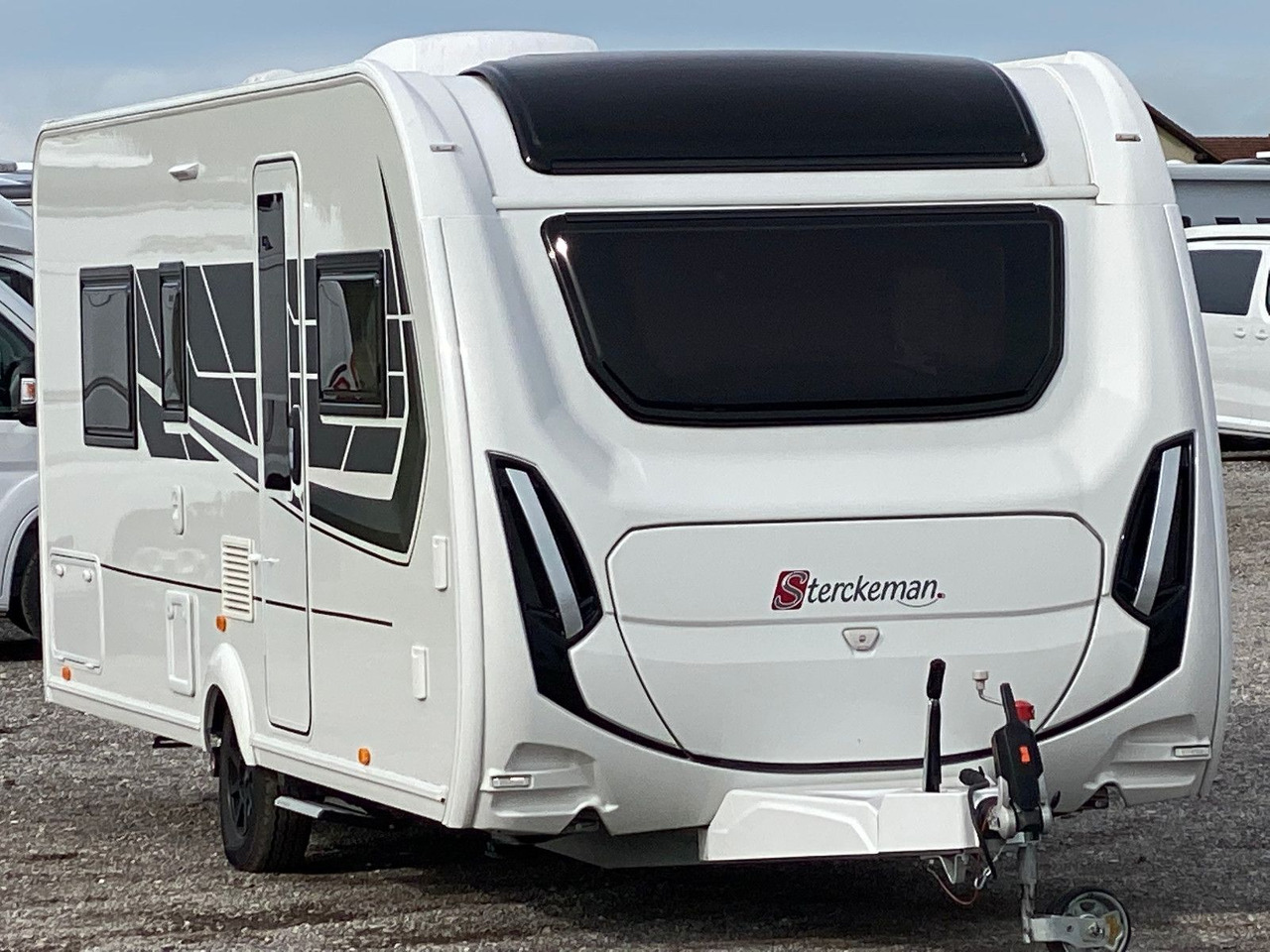 Sterckeman Alize Connect 560 CP, Quennsbett, Mover, Klima - Kamp prikolica: slika 1 Sterckeman Alize Connect 560 CP, Quennsbett, Mover, Klima - Kamp prikolica: slika 1