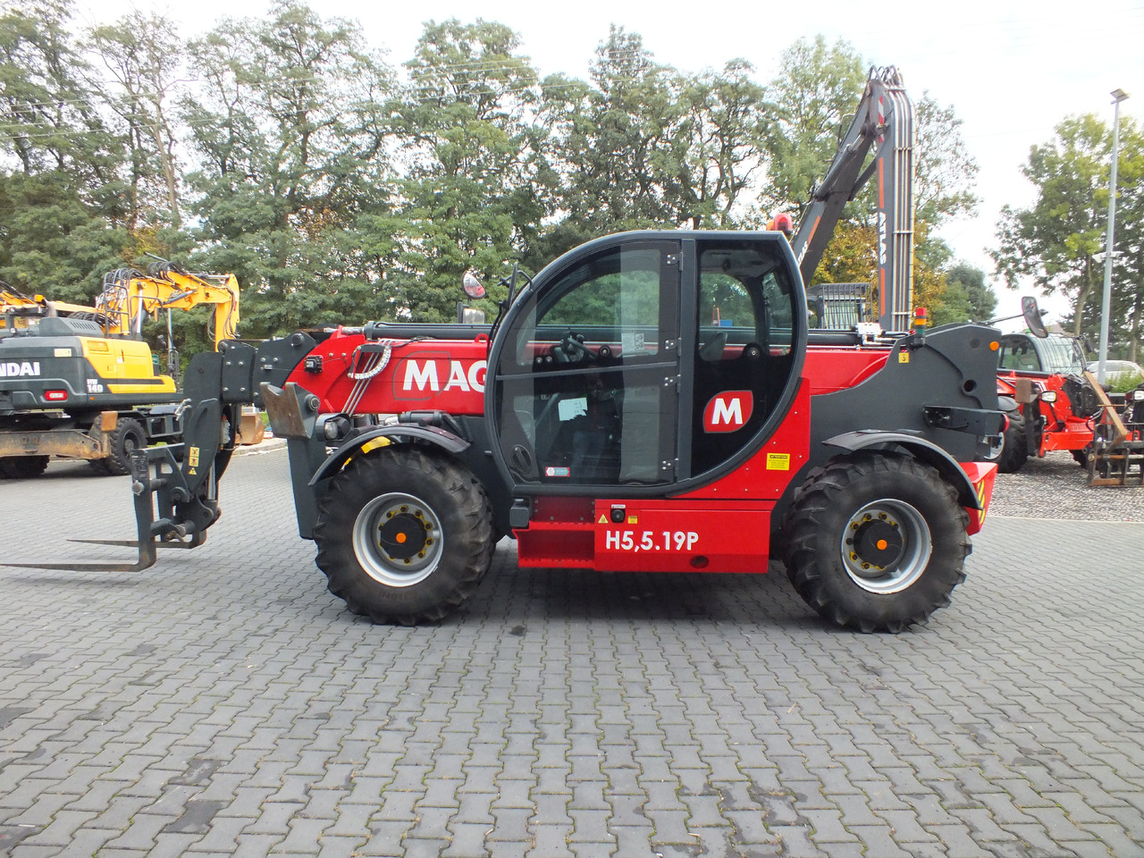 Novu Teleskopski utovarivač na točkovima za Građevinska mašina MAGNI TH5,5.19P: slika 6 Novu Teleskopski utovarivač na točkovima za Građevinska mašina MAGNI TH5,5.19P: slika 6