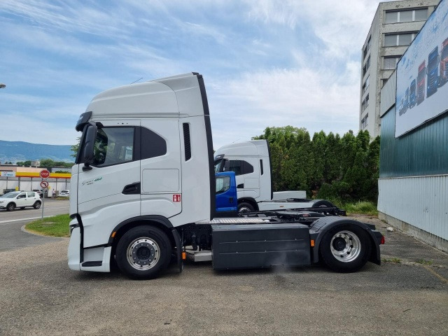 IVECO S-Way AS440S46T/FP CNG - Tegljač: slika 2 IVECO S-Way AS440S46T/FP CNG - Tegljač: slika 2