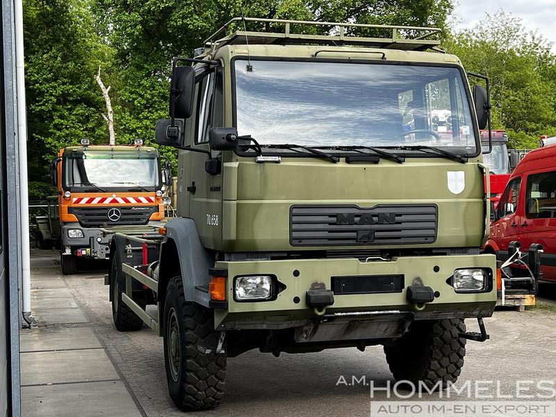 MAN 18.225 LAC 4x4 - Kamion: slika 2 MAN 18.225 LAC 4x4 - Kamion: slika 2