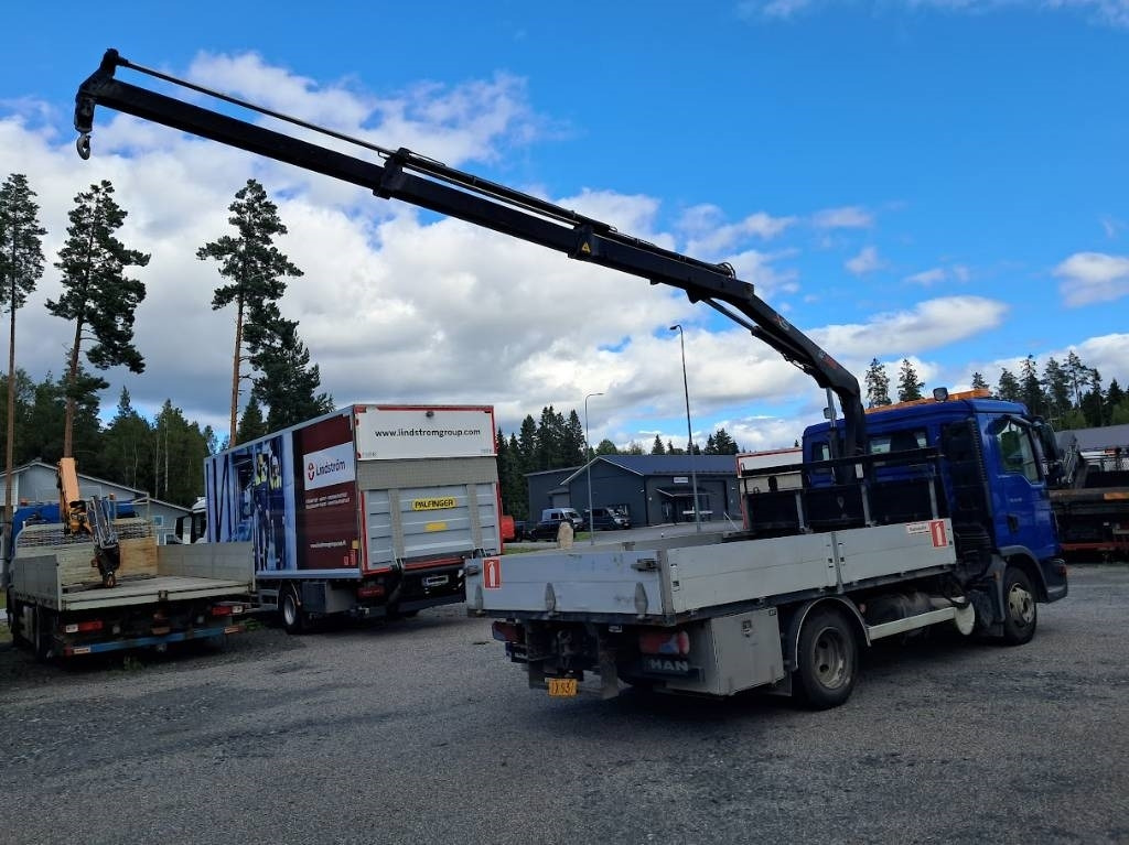 MAN TGL 8.150 Hiab 066-2 10v tarkastettu - Kamion sa dizalicom: slika 3 MAN TGL 8.150 Hiab 066-2 10v tarkastettu - Kamion sa dizalicom: slika 3