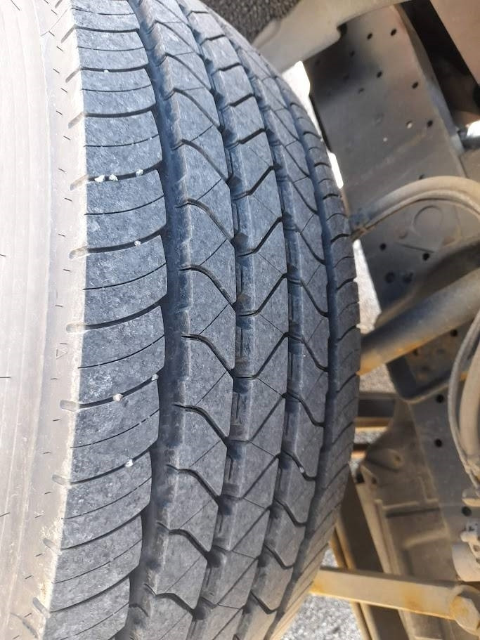 Kamion sa zatvorenim sandukom Mercedes-Benz Atego: slika 8