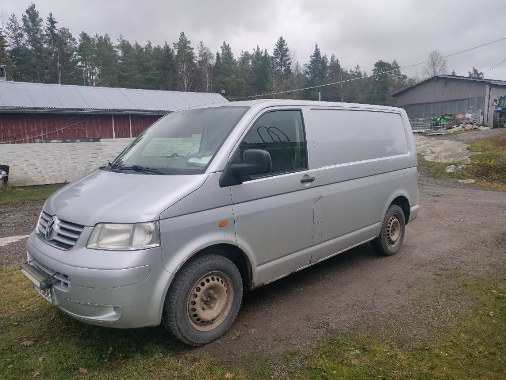 Volkswagen Transporter 1.9 TDI - Mali kombi: slika 1 Volkswagen Transporter 1.9 TDI - Mali kombi: slika 1