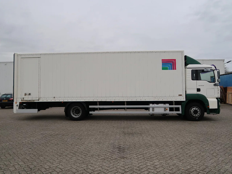 MAN TGA 18.310 Euro 3, Aut, Tail Lift, NL Truck, TOP! - Kamion sa zatvorenim sandukom: slika 5 MAN TGA 18.310 Euro 3, Aut, Tail Lift, NL Truck, TOP! - Kamion sa zatvorenim sandukom: slika 5