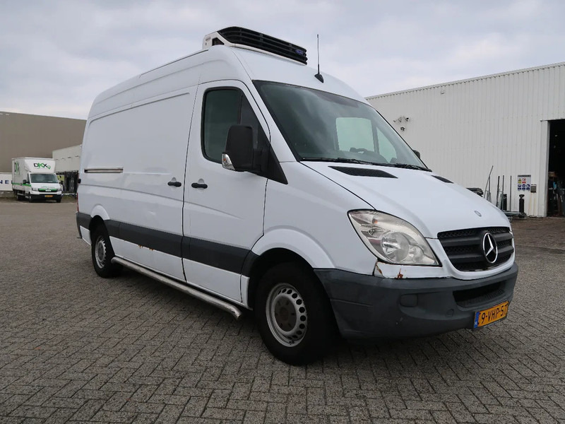 Mercedes-Benz Sprinter 311 CDI, L2H2, Manual, Carrier, TUV, NL Van, Top! - Dostavno vozilo hladnjača: slika 2 Mercedes-Benz Sprinter 311 CDI, L2H2, Manual, Carrier, TUV, NL Van, Top! - Dostavno vozilo hladnjača: slika 2