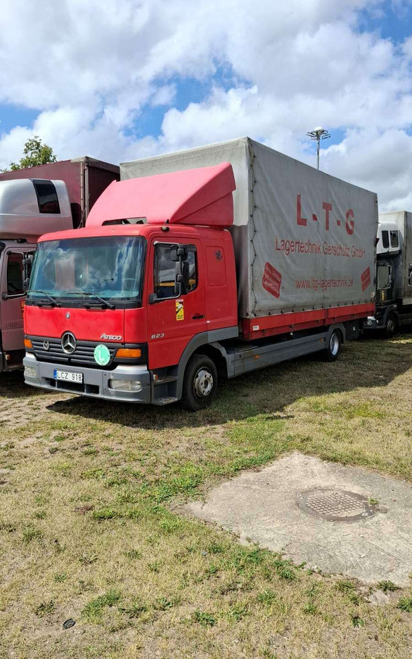 Mercedes-Benz 823 - Kamion sa ceradom: slika 2 Mercedes-Benz 823 - Kamion sa ceradom: slika 2
