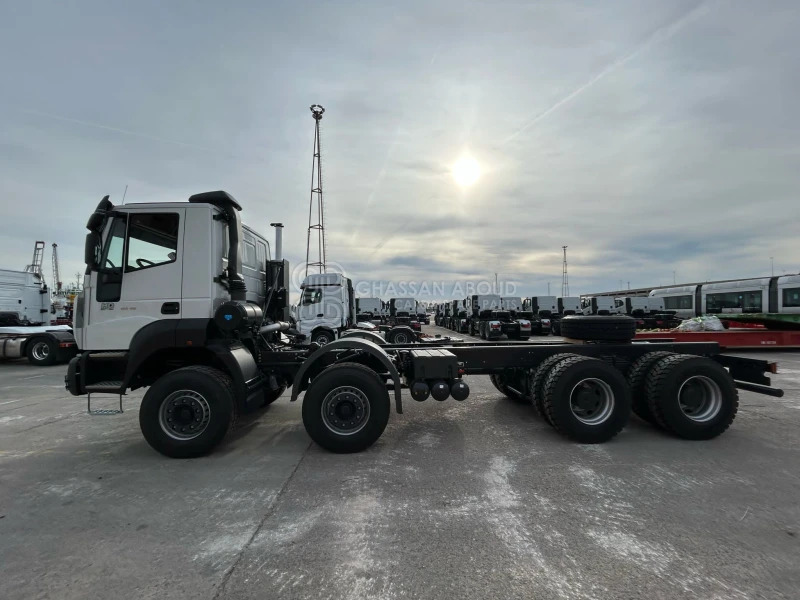 ASTRA HD9 8x4 CHASSIS - Barcelona Stock - Kamion sa golom šasijom i zatvorenom kabinom: slika 4 ASTRA HD9 8x4 CHASSIS - Barcelona Stock - Kamion sa golom šasijom i zatvorenom kabinom: slika 4