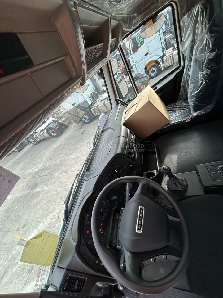 ASTRA HD9 8x4 CHASSIS - Barcelona Stock - Kamion sa golom šasijom i zatvorenom kabinom: slika 5 ASTRA HD9 8x4 CHASSIS - Barcelona Stock - Kamion sa golom šasijom i zatvorenom kabinom: slika 5