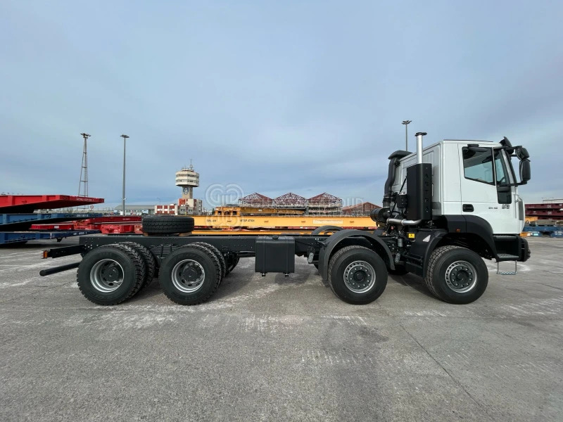 ASTRA HD9 8x4 CHASSIS - Barcelona Stock - Kamion sa golom šasijom i zatvorenom kabinom: slika 3 ASTRA HD9 8x4 CHASSIS - Barcelona Stock - Kamion sa golom šasijom i zatvorenom kabinom: slika 3