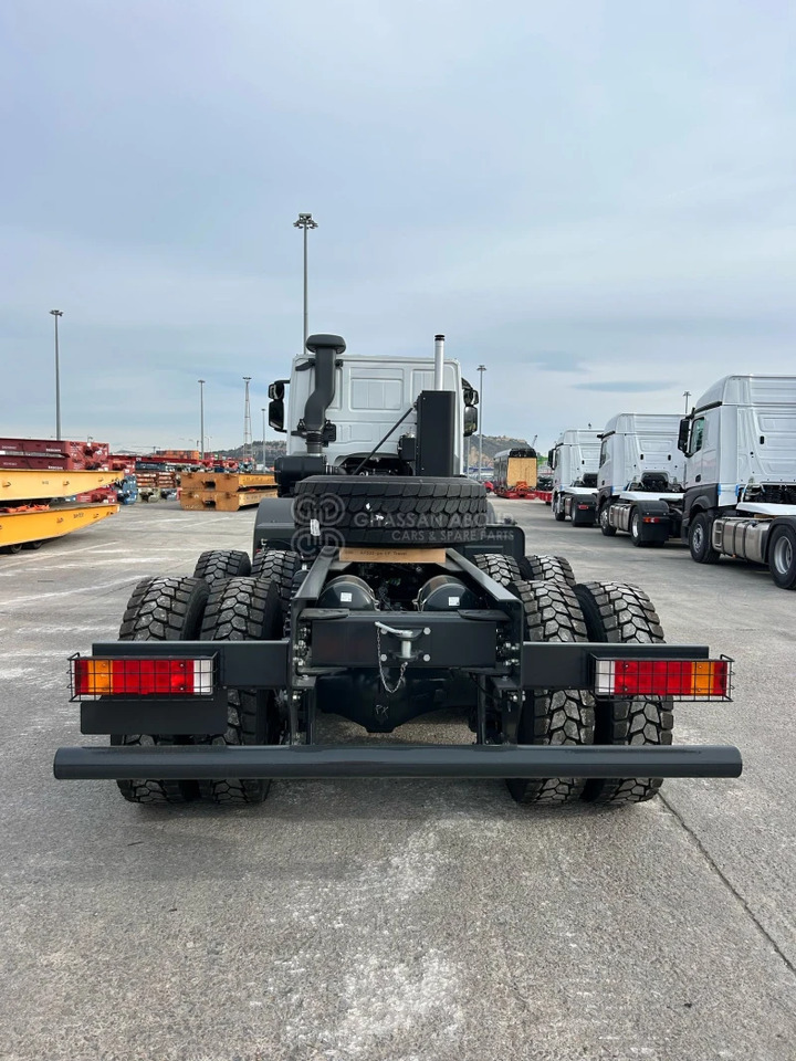 ASTRA HD9 8x4 CHASSIS - Barcelona Stock - Kamion sa golom šasijom i zatvorenom kabinom: slika 2 ASTRA HD9 8x4 CHASSIS - Barcelona Stock - Kamion sa golom šasijom i zatvorenom kabinom: slika 2