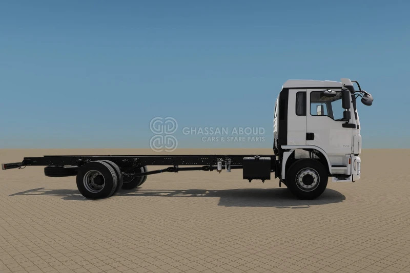 Shacman 4x2 L3000 Chassis - Kamion sa golom šasijom i zatvorenom kabinom: slika 3 Shacman 4x2 L3000 Chassis - Kamion sa golom šasijom i zatvorenom kabinom: slika 3