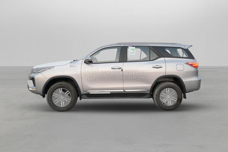 Toyota Fortuner 4x4 - SUV: slika 3 Toyota Fortuner 4x4 - SUV: slika 3