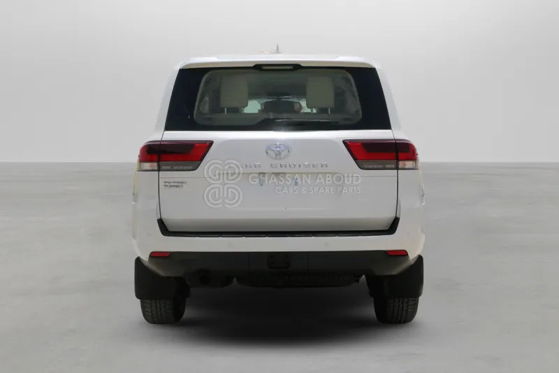 Toyota Land Cruiser 300 - SUV: slika 4 Toyota Land Cruiser 300 - SUV: slika 4