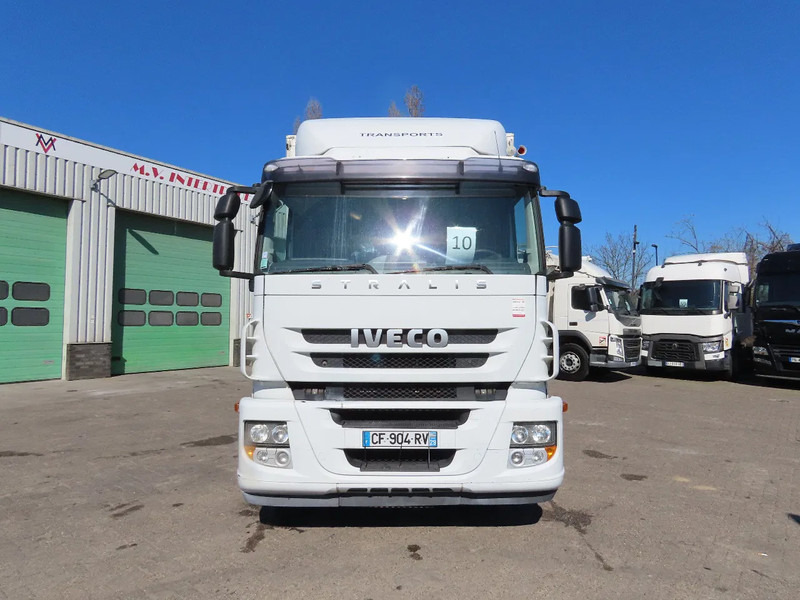 Iveco Stralis 310 8 meter box! Retarder, Great condition! - Kamion sa zatvorenim sandukom: slika 3 Iveco Stralis 310 8 meter box! Retarder, Great condition! - Kamion sa zatvorenim sandukom: slika 3