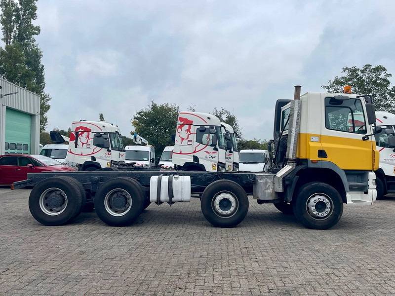 DAF CF 430 8x4 full SPRING! BIG AXELS ! MANUAL 16 GEARS, PTO - Tegljač: slika 4 DAF CF 430 8x4 full SPRING! BIG AXELS ! MANUAL 16 GEARS, PTO - Tegljač: slika 4