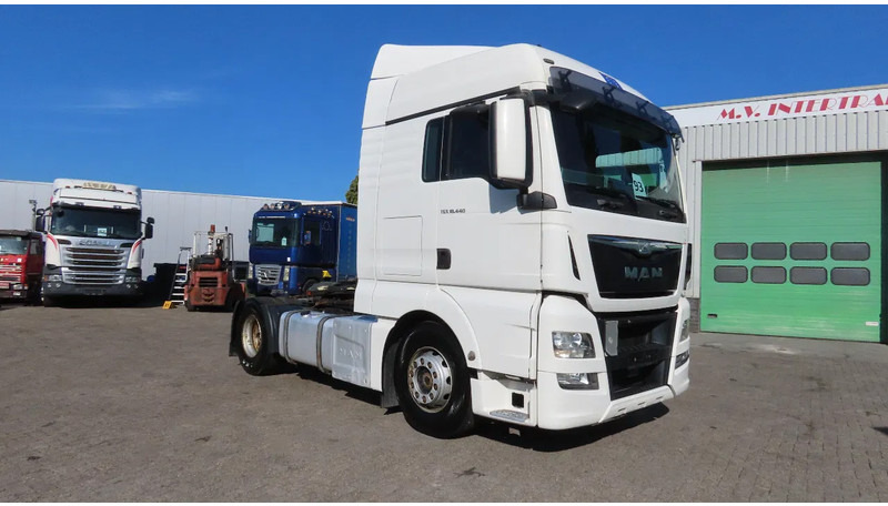 MAN TGX 14.440 RETARDER, 2 tanks, GREAT CONDITION! - Tegljač: slika 1 MAN TGX 14.440 RETARDER, 2 tanks, GREAT CONDITION! - Tegljač: slika 1
