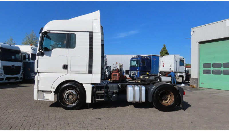 MAN TGX 14.440 RETARDER, 2 tanks, GREAT CONDITION! - Tegljač: slika 4 MAN TGX 14.440 RETARDER, 2 tanks, GREAT CONDITION! - Tegljač: slika 4