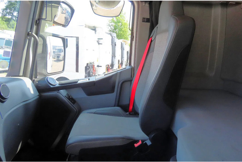 Tegljač Renault T460 VF611A160FD007308 RETARDER, FRIGO, CLIMA, 2015: slika 18