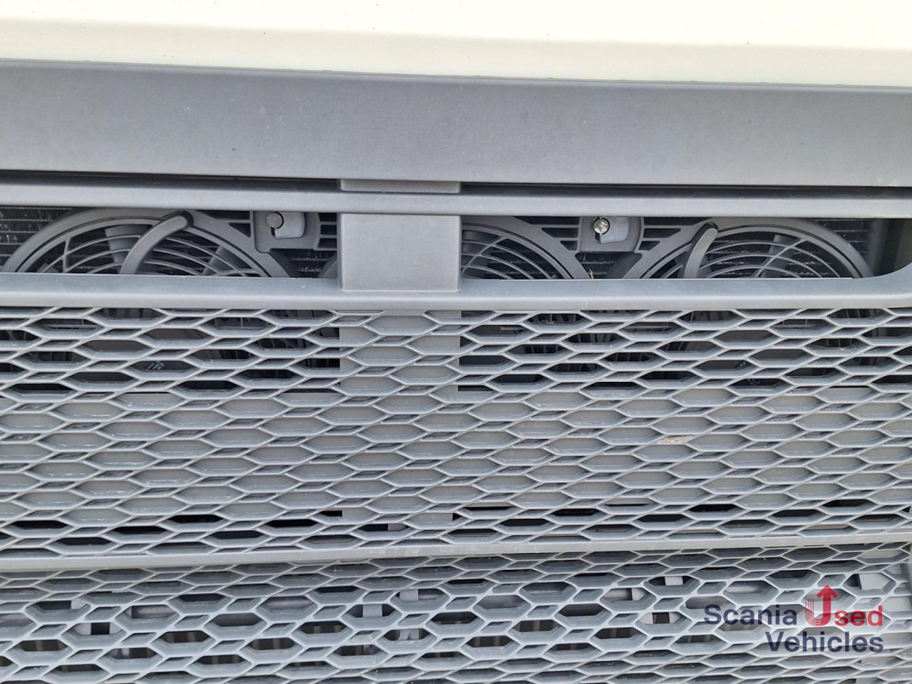 VOLVO FH 500 Lowliner Euro 6 TUV NEU !! - Tegljač: slika 4 VOLVO FH 500 Lowliner Euro 6 TUV NEU !! - Tegljač: slika 4
