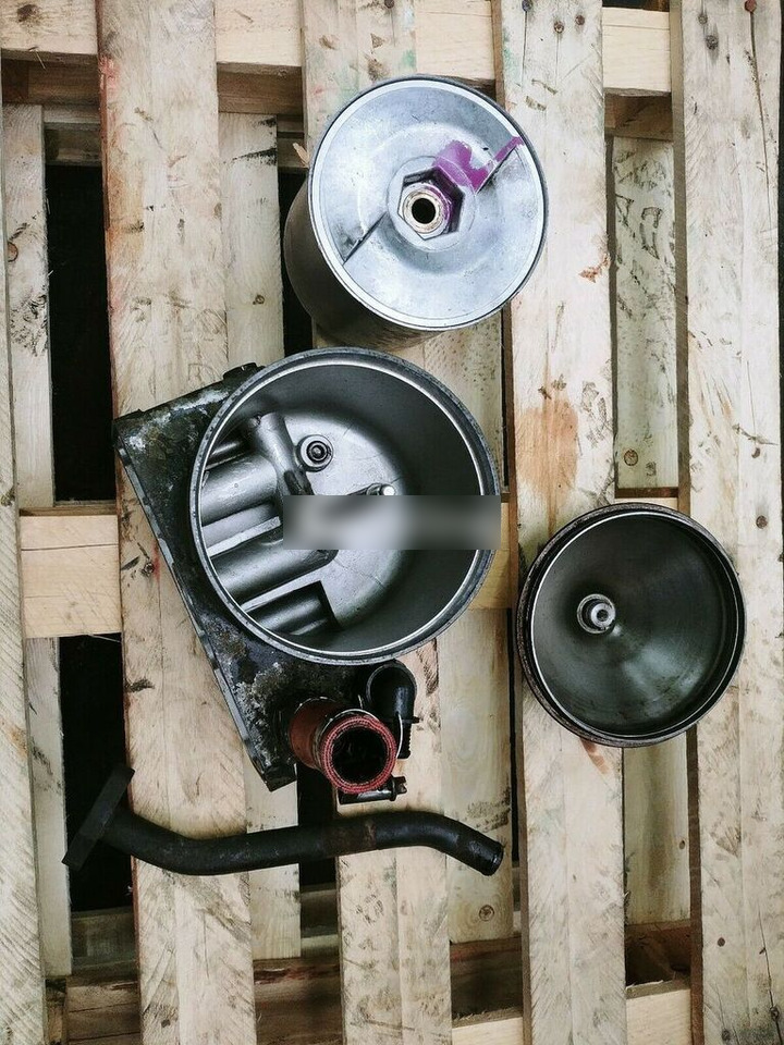 Scania OIL CENTRIFUGAL CLEANER, OIL SPINNER ASSEMBLY 1774447 2304242 - Filter za ulje za Kamion: slika 5 Scania OIL CENTRIFUGAL CLEANER, OIL SPINNER ASSEMBLY 1774447 2304242 - Filter za ulje za Kamion: slika 5